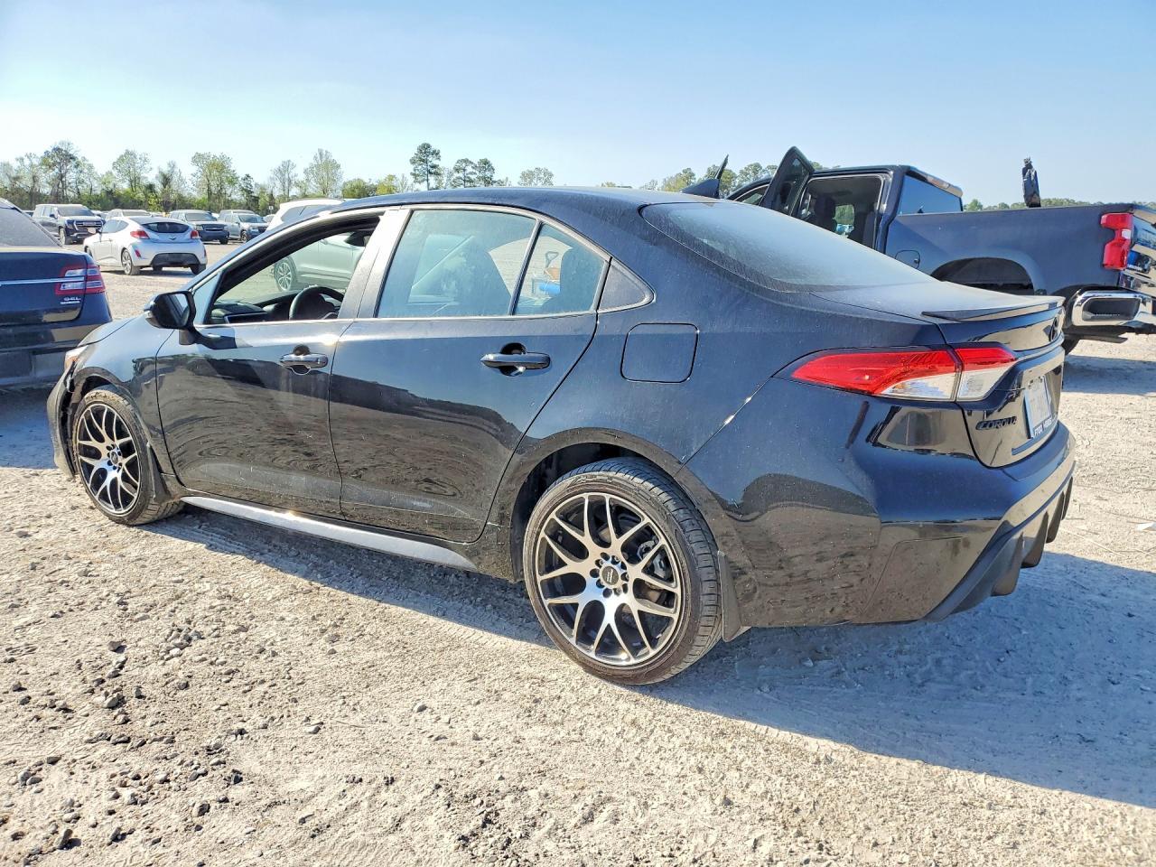 2024 Toyota Corolla Se - Фото 2