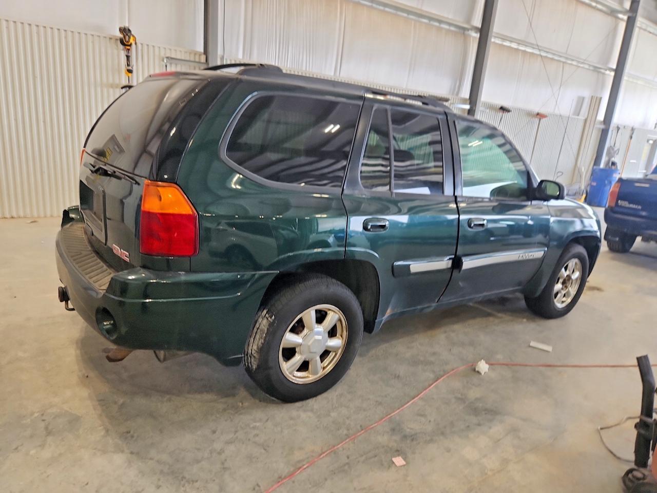 2004 GMC Envoy - Фото 3