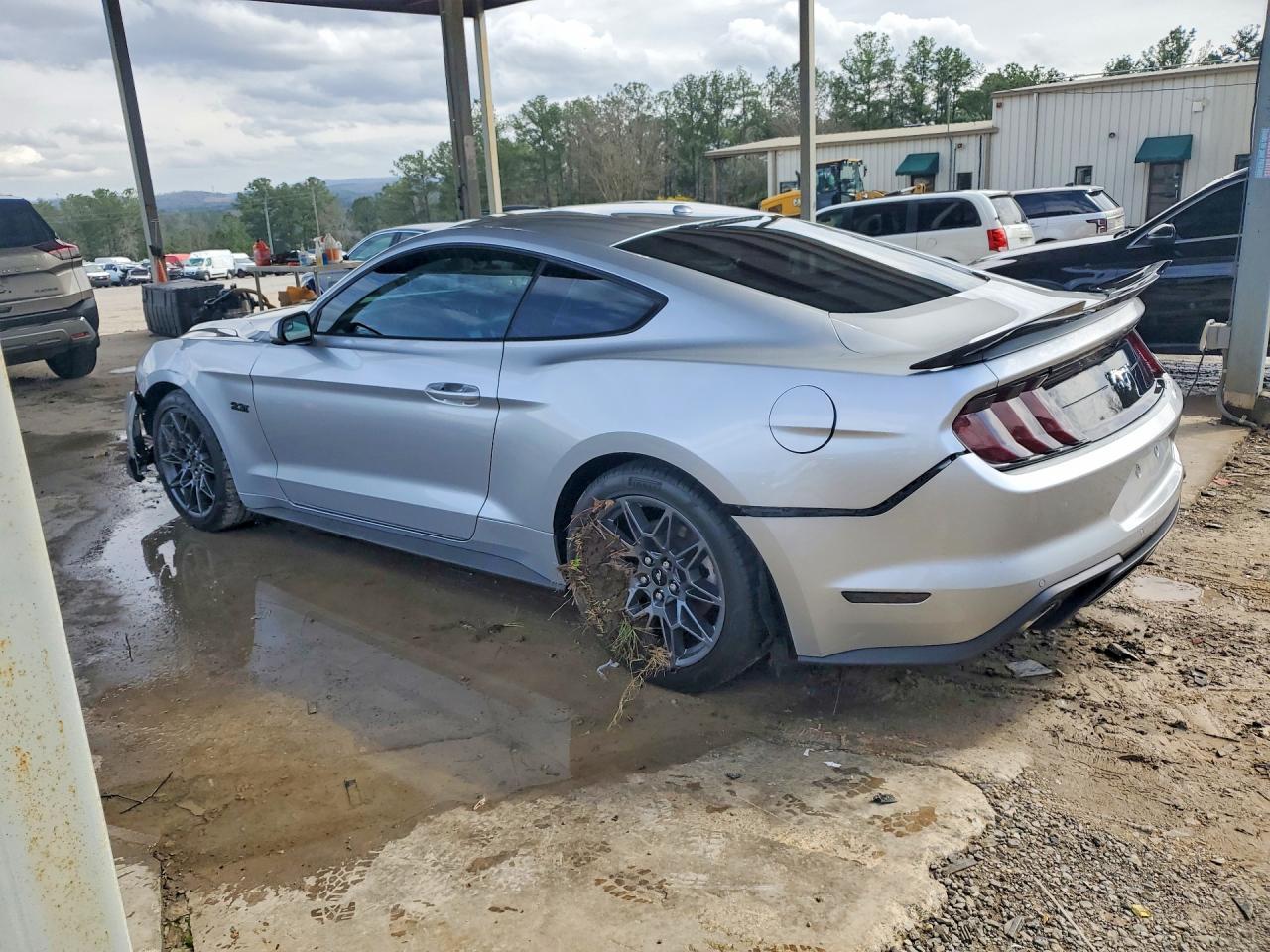2019 Ford Mustang - Фото 2