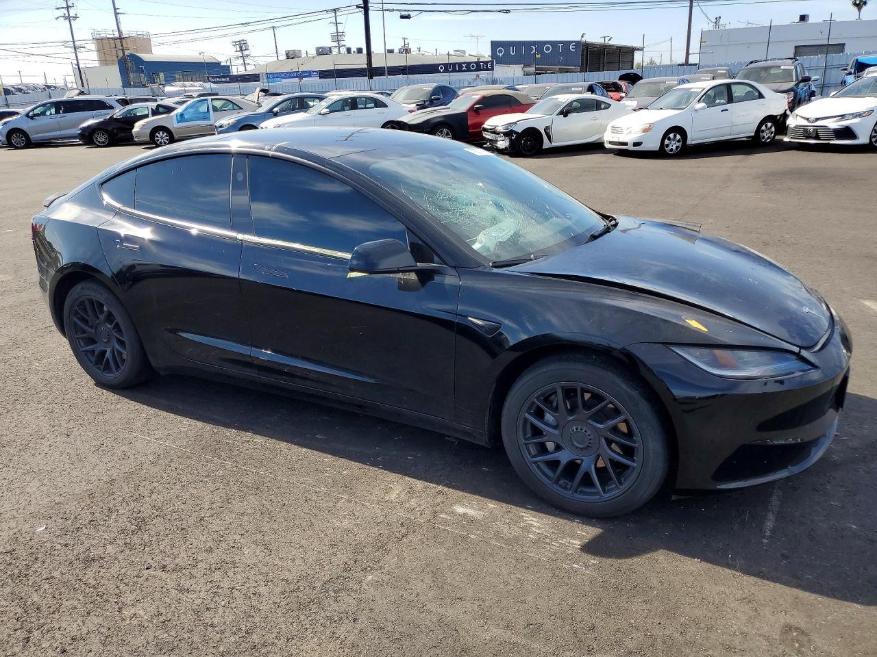 2024 Tesla Model 3 - Фото 4