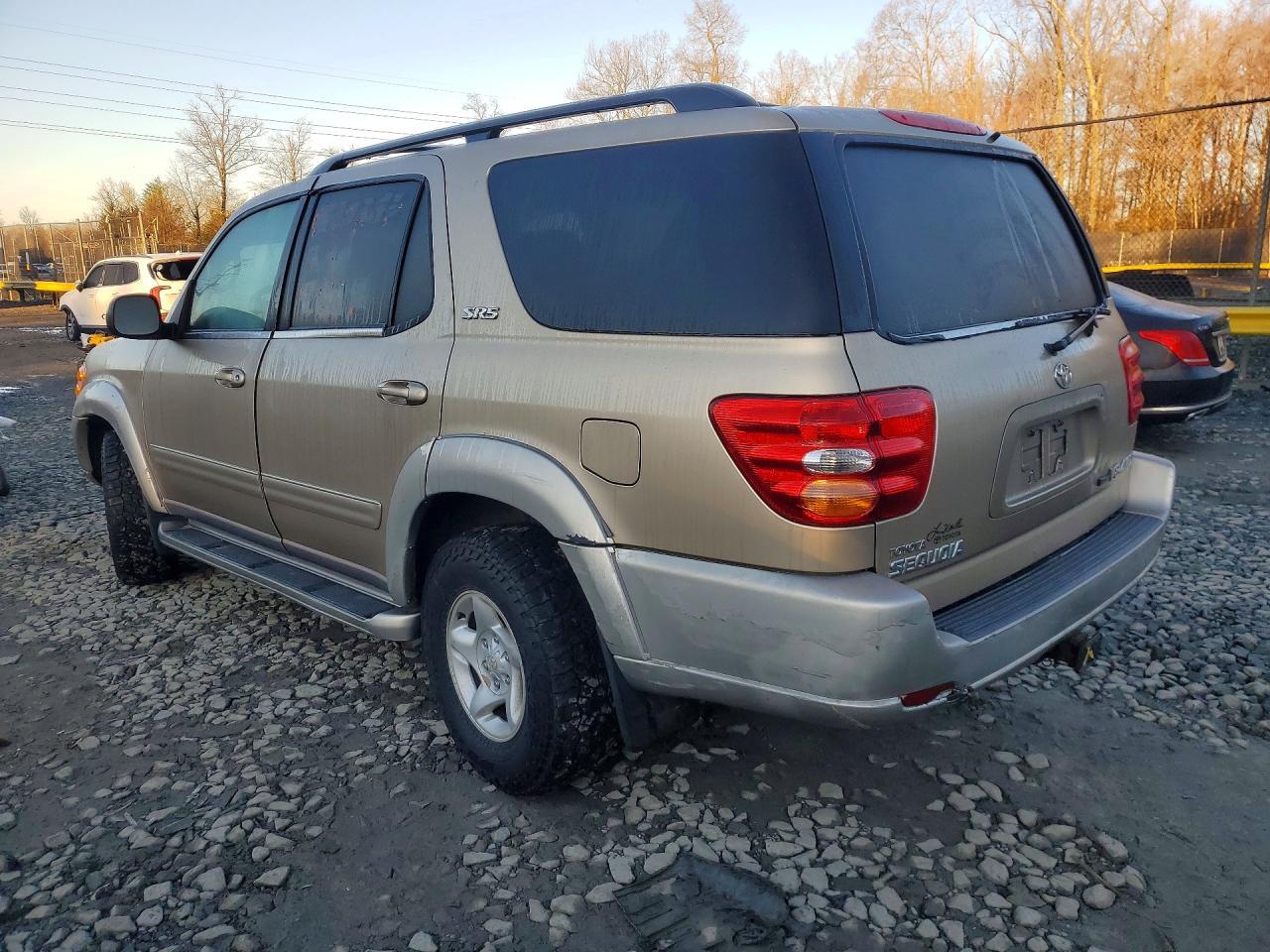 2002 Toyota Sequoia Sr5 - Image 2
