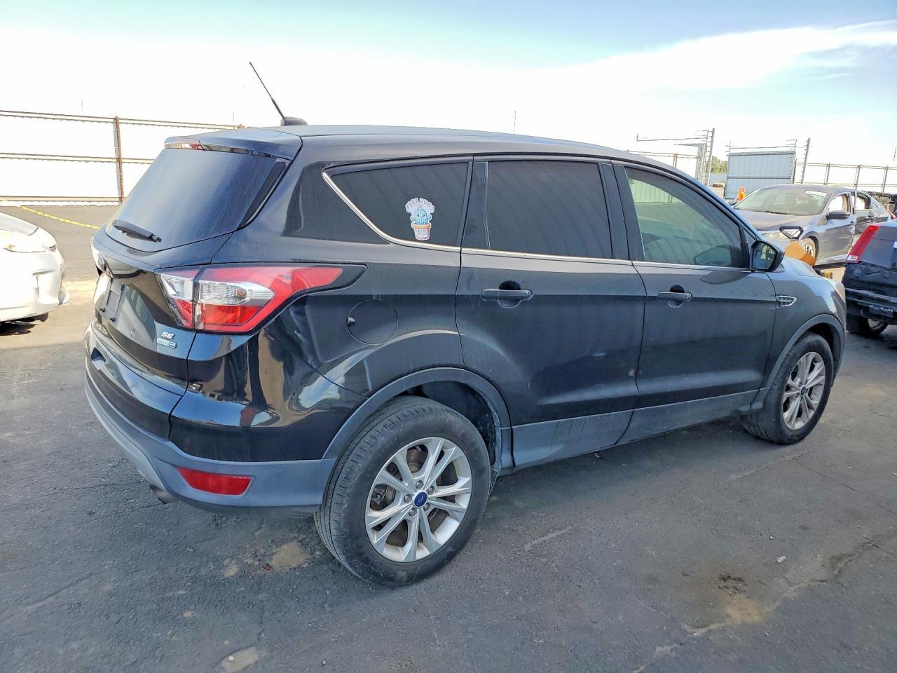 2017 Ford Escape Se - Image 3