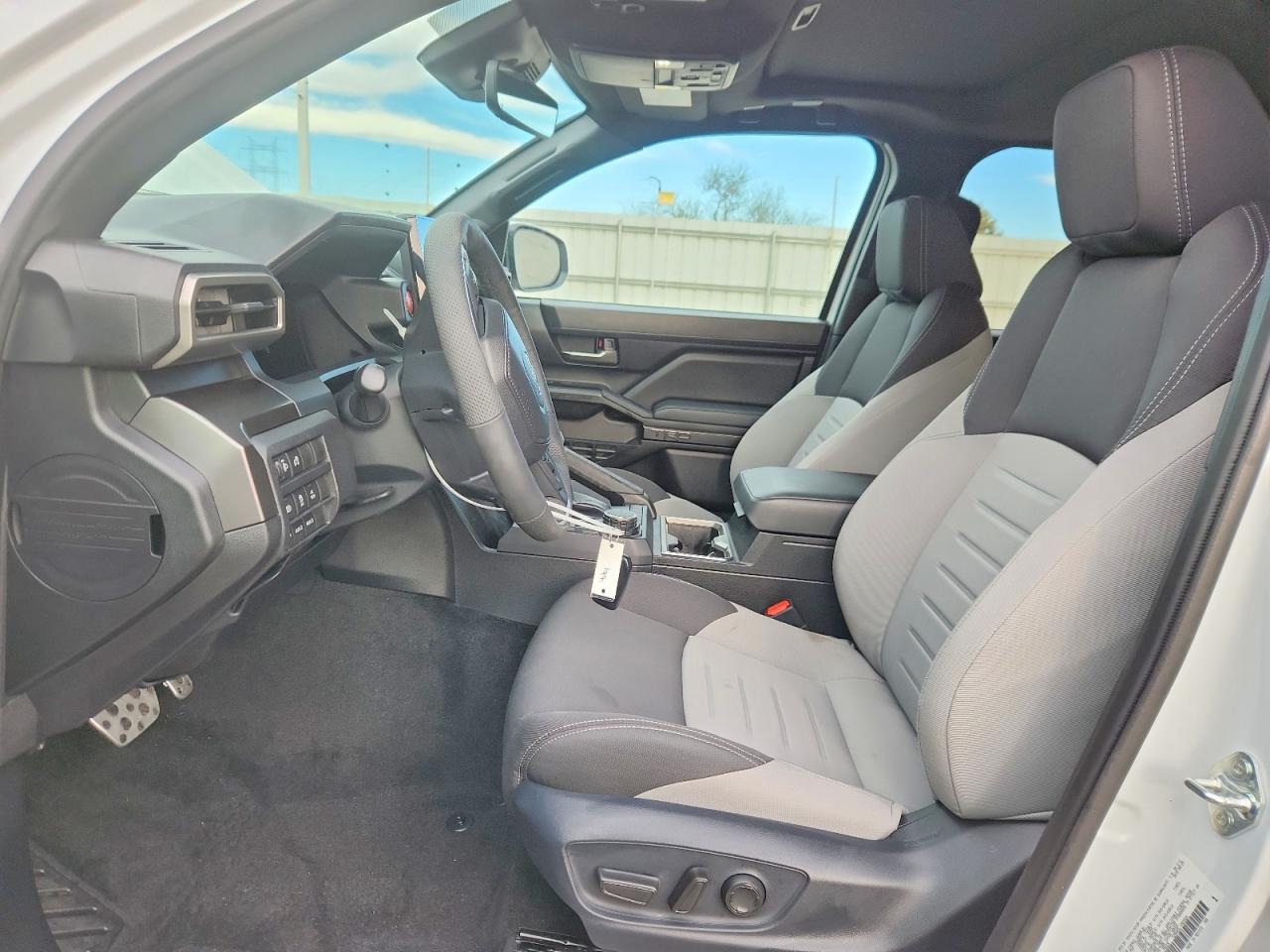 2025 Toyota Tacoma Trd Sport - Image 7