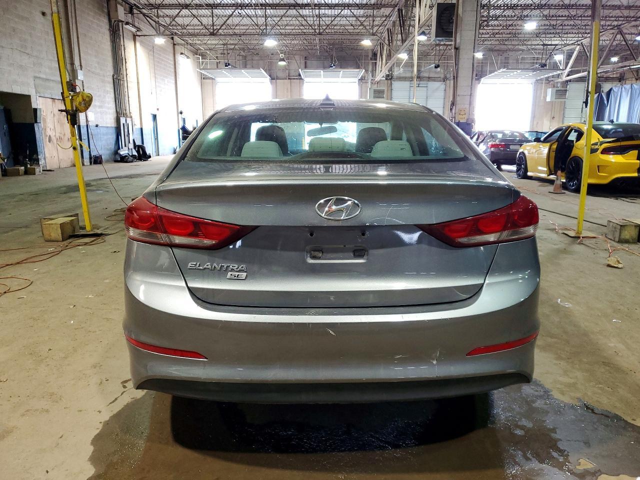 2017 Hyundai Elantra Se - Фото 6