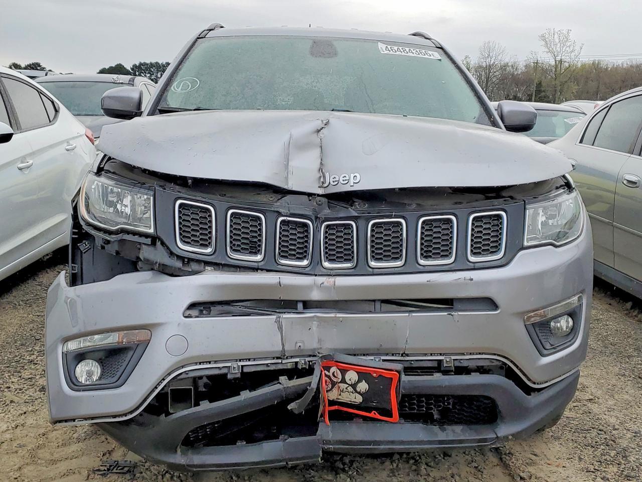 2019 Jeep Compass Latitude - Image 5