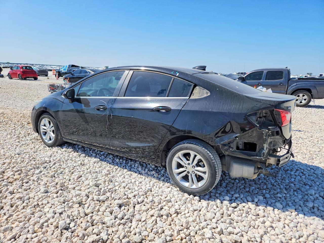 2019 Chevrolet Cruze Lt - Image 2