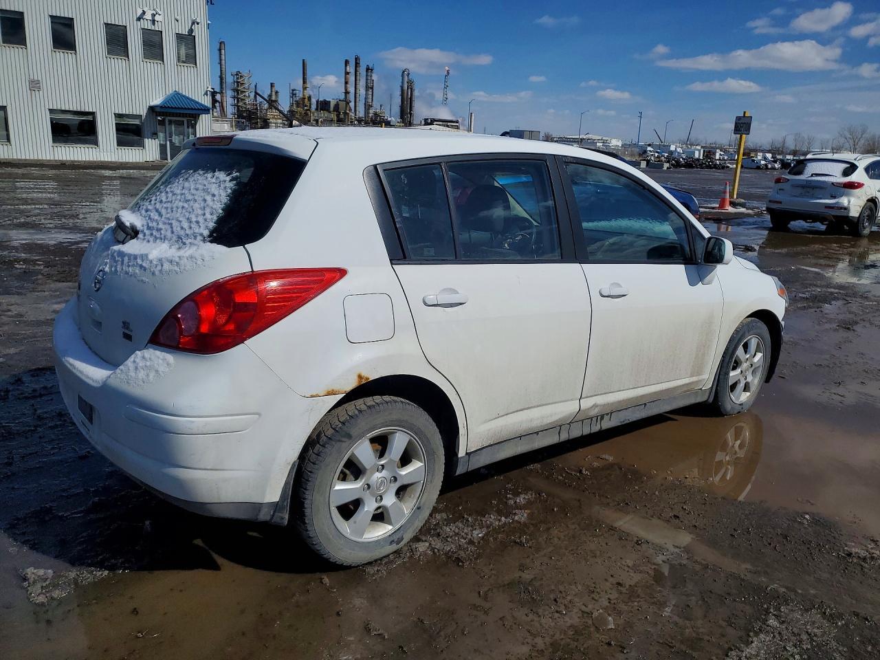2009 Nissan Versa 1.8 S - Фото 3