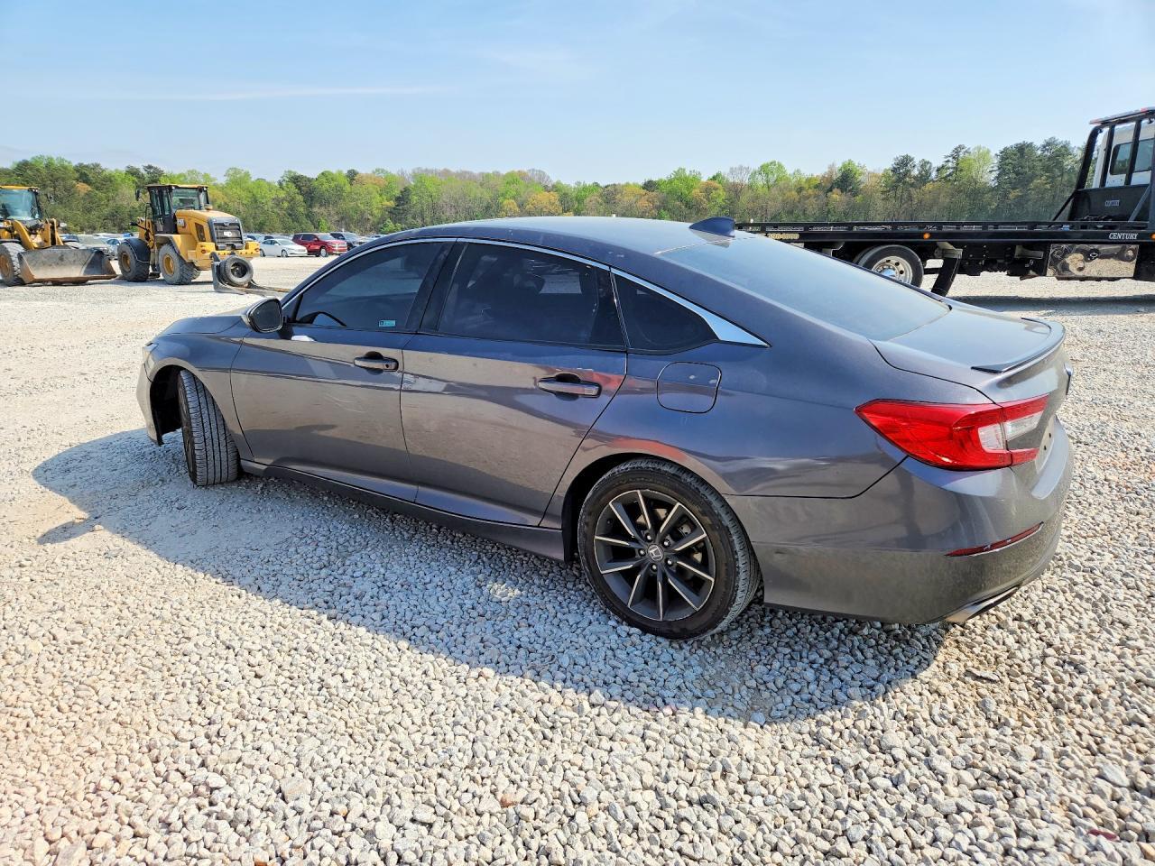 2019 Honda Accord Sport - Image 2