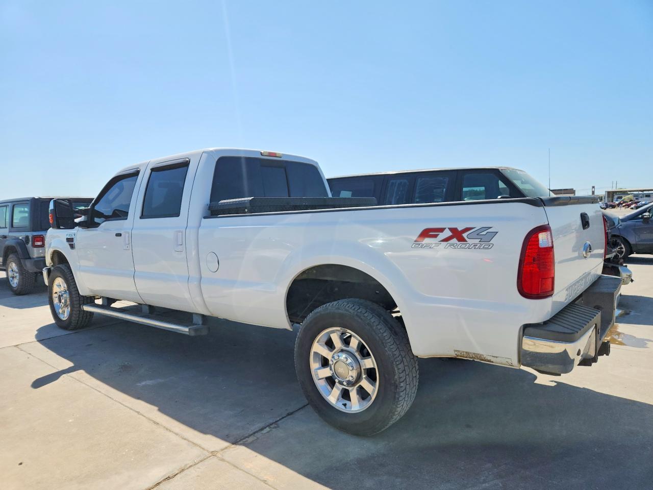 2010 Ford F350 Super Duty - Image 2