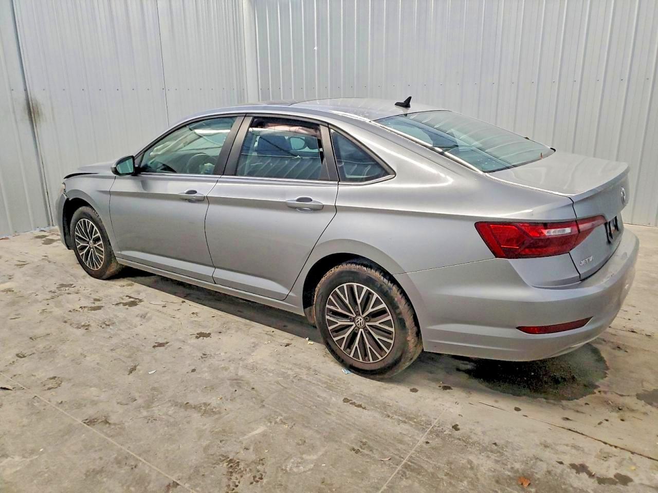 2021 Volkswagen Jetta S - Фото 2