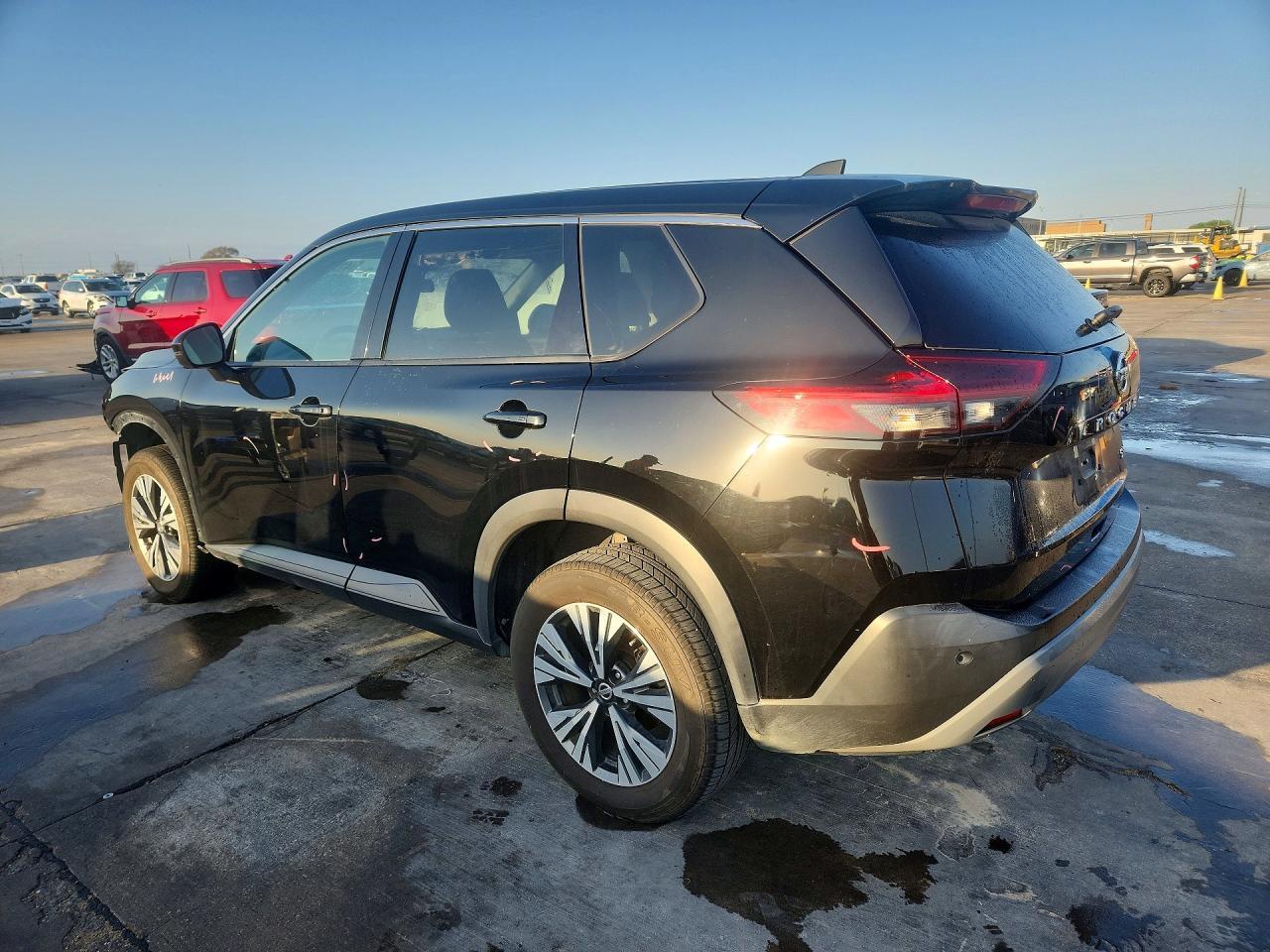 2021 Nissan Rogue Sv - Фото 2
