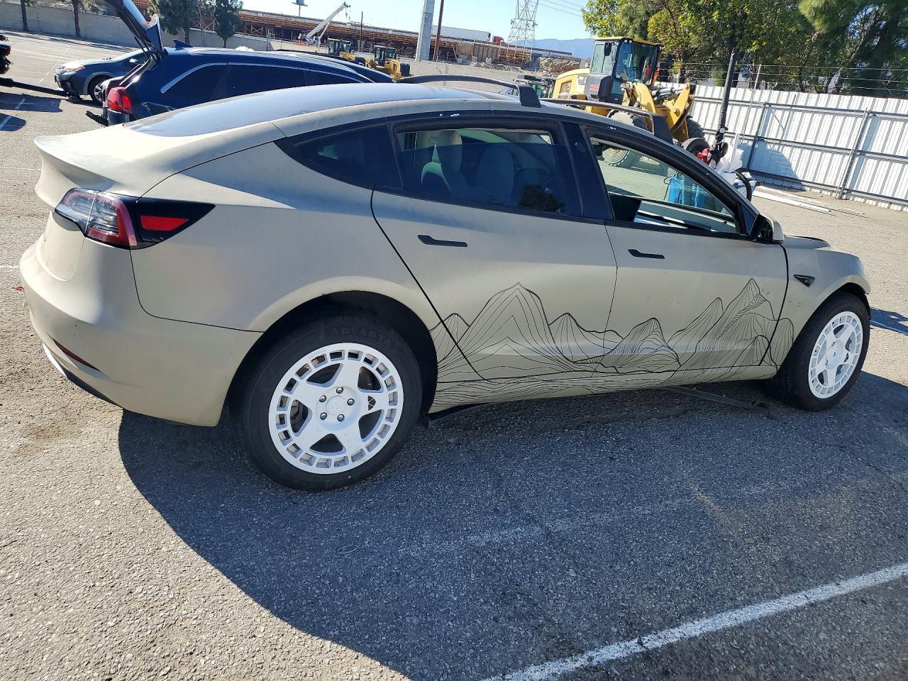 2018 Tesla Model 3 - Image 3