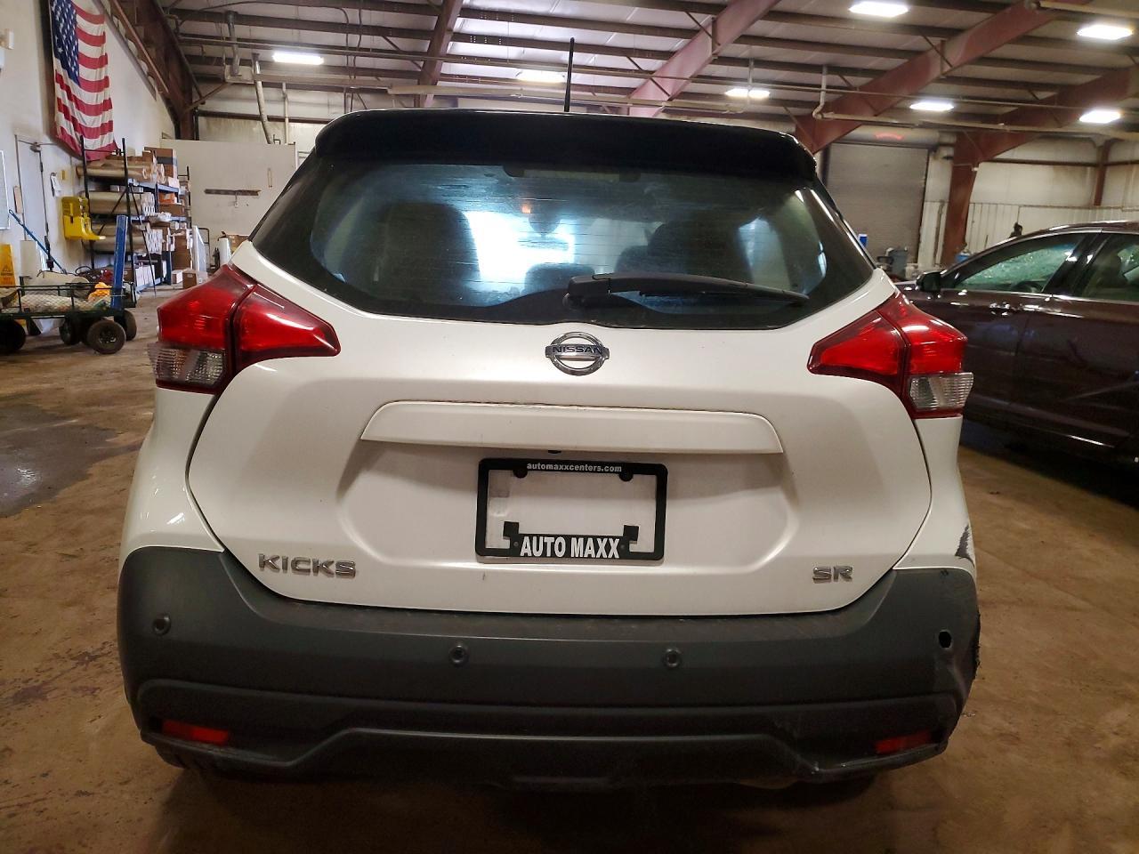 2020 Nissan Kicks Sr - Фото 6