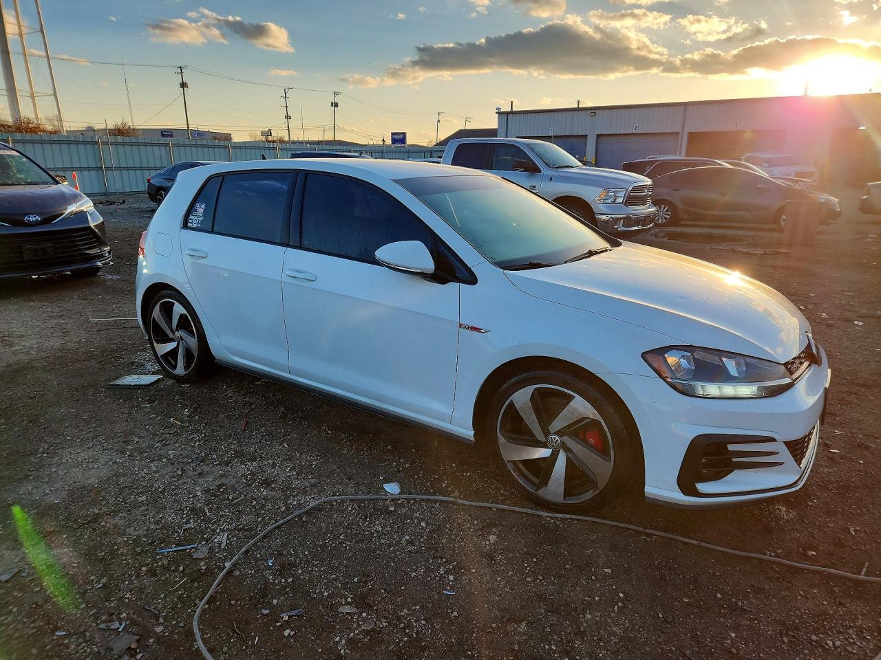 2020 Volkswagen Gti S - Фото 4