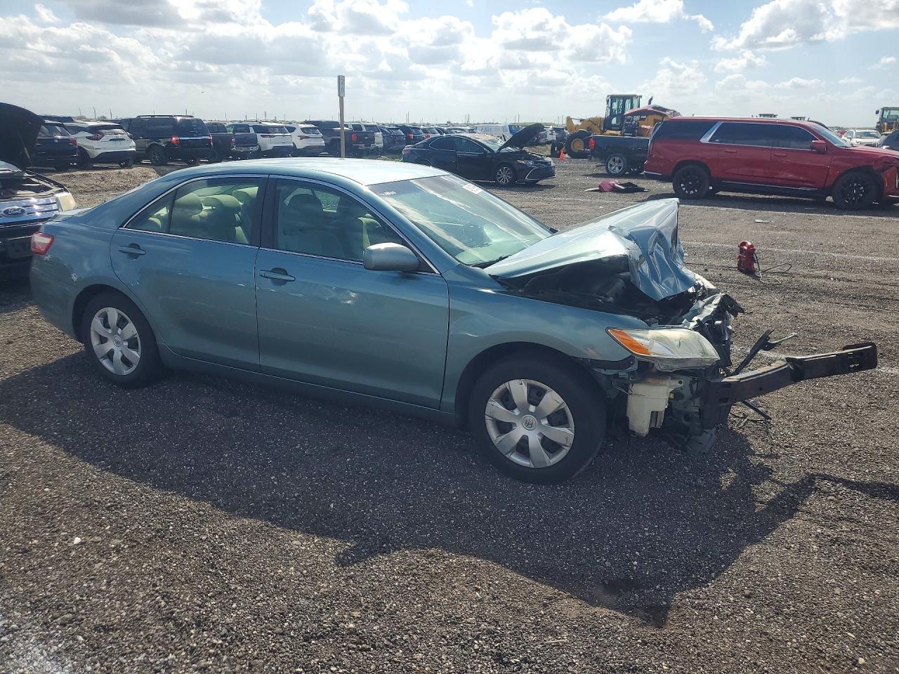 2009 Toyota Camry Le - Фото 4