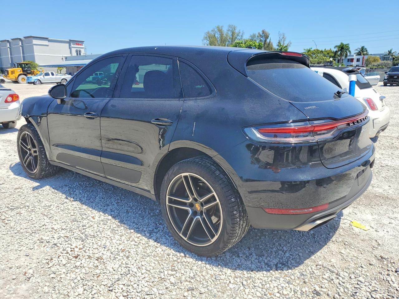 2019 Porsche Macan - Image 2