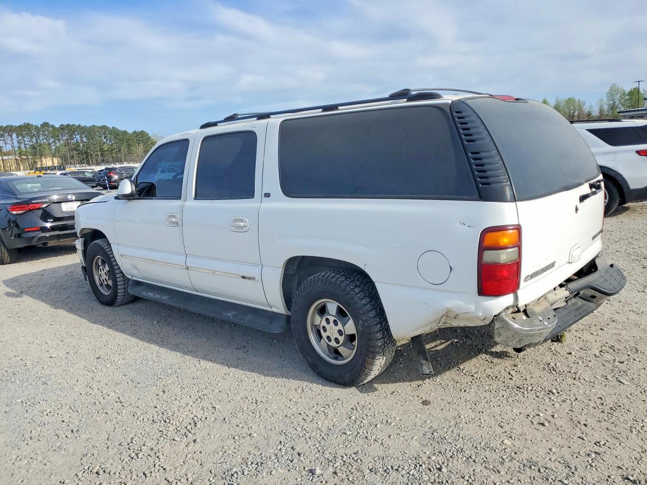 2002 Chevrolet Suburban K1500 - Фото 2