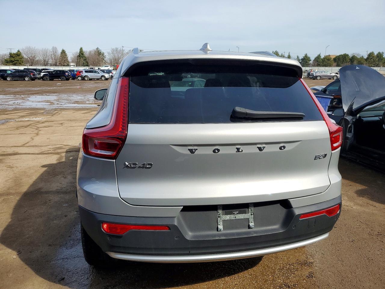2024 Volvo Xc40 Ultimate - Image 6