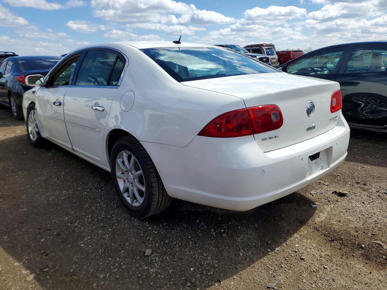 2008 Buick Lucerne Cxl - Image 2