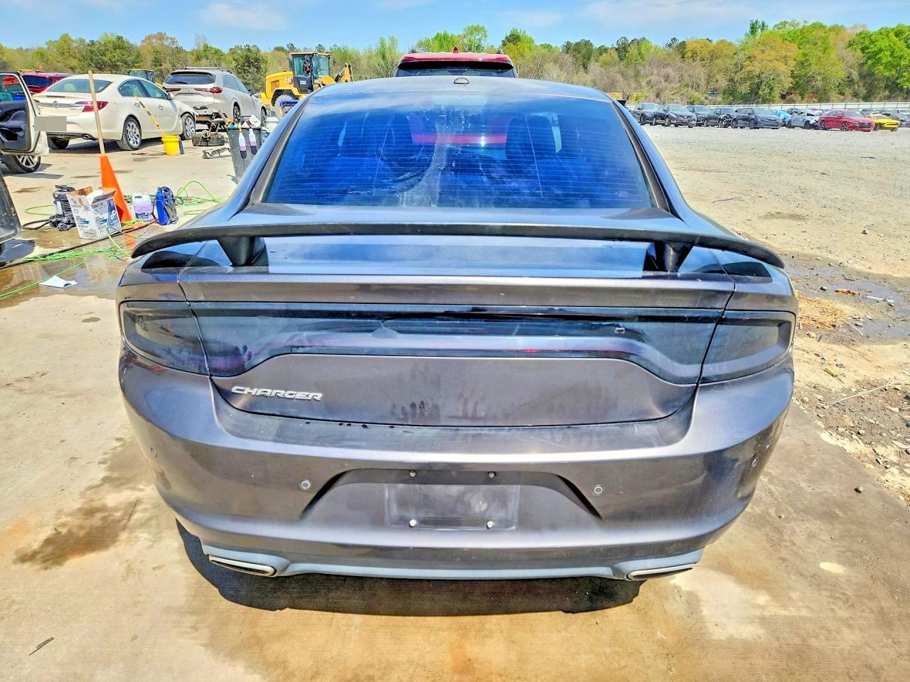 2016 Dodge Charger Se - Image 6