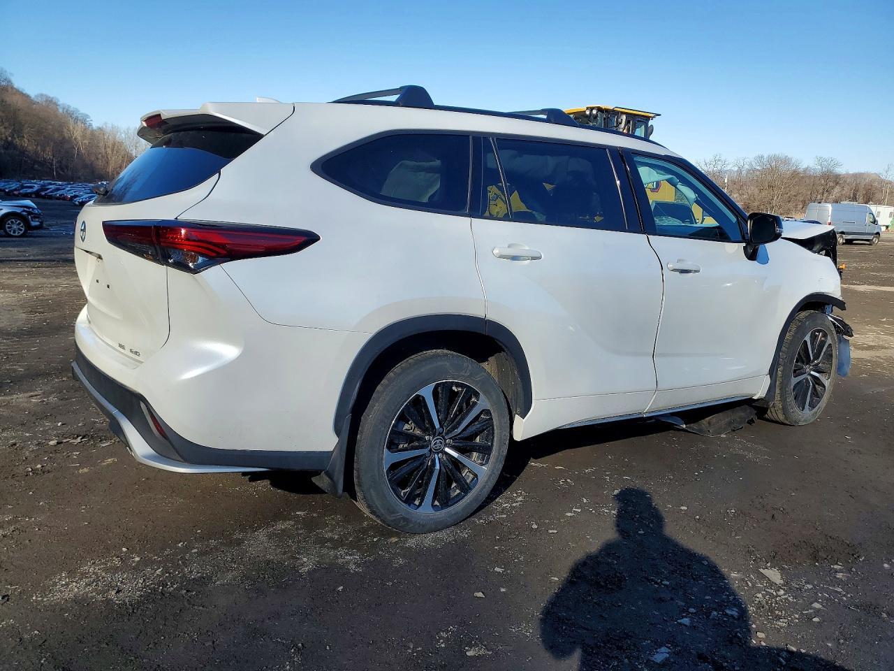 2022 Toyota Highlander Xse - Фото 3