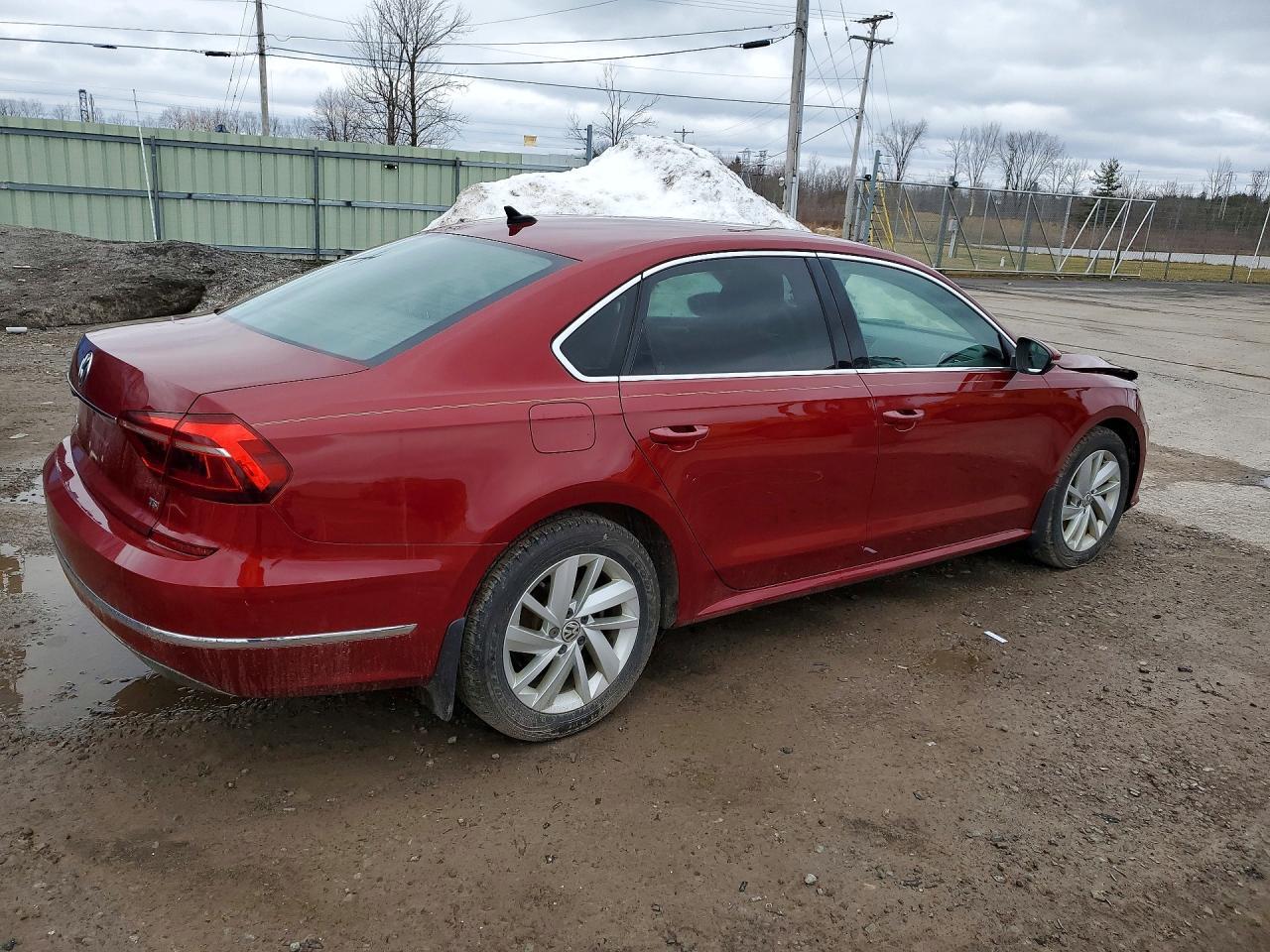 2018 Volkswagen Passat Se - Фото 3