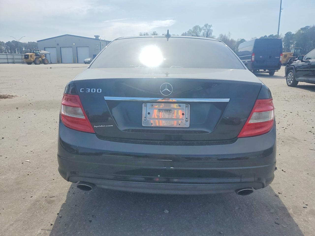 2011 Mercedes-Benz C 300 - Фото 6