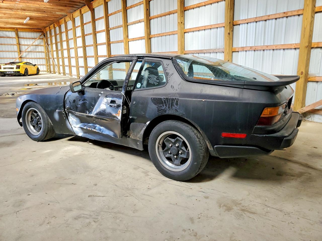1984 Porsche 944 - Фото 2