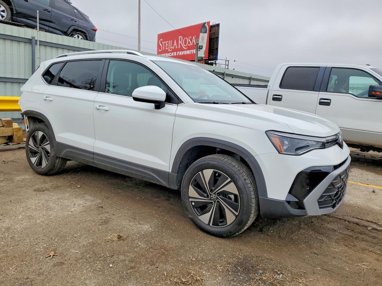 2025 Volkswagen Taos Se - Фото 4