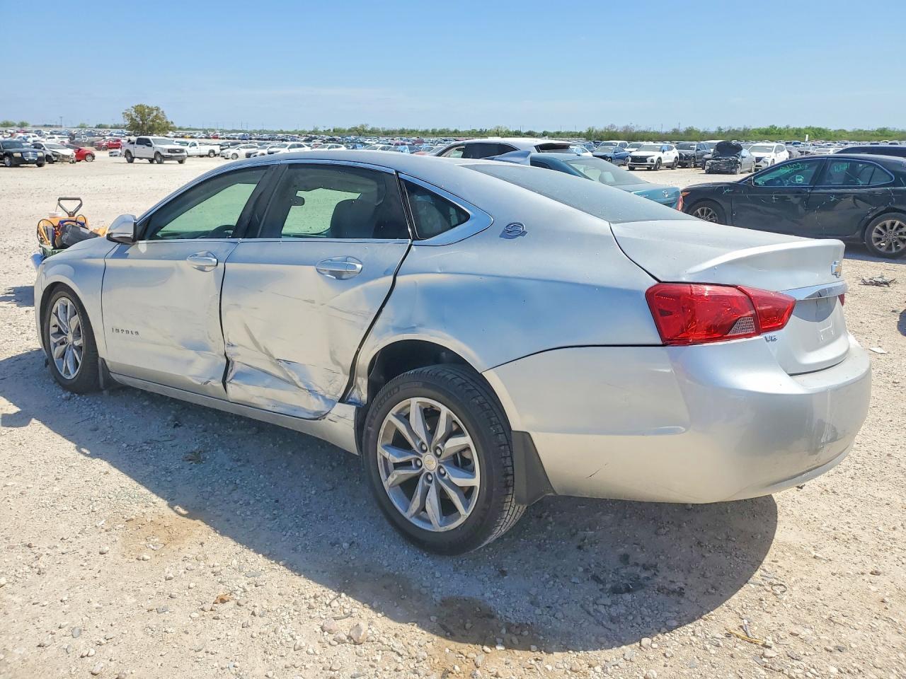 2015 Chevrolet Impala Lt - Image 2