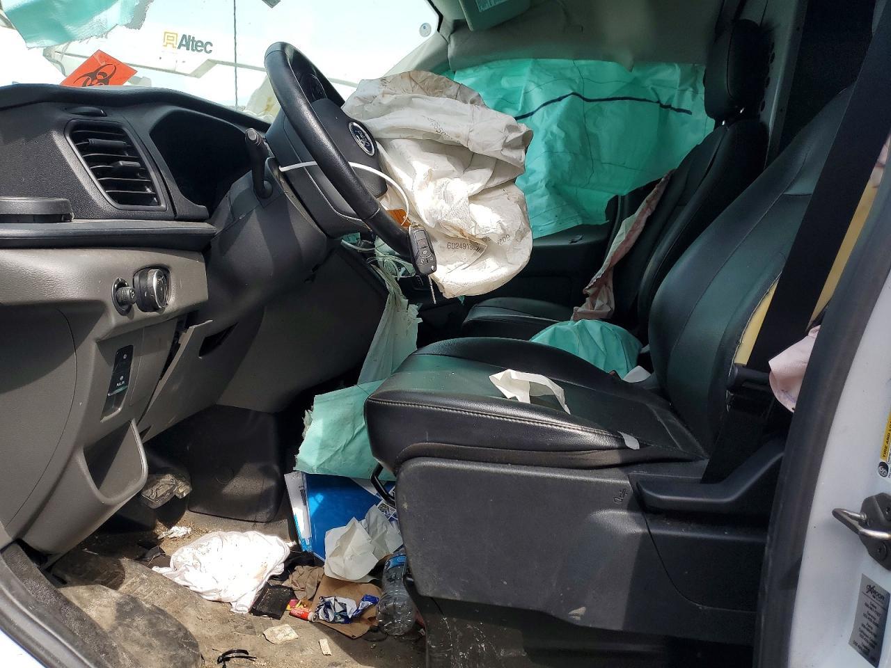 2024 Ford Transit 250 Utility / Service Van - Фото 7