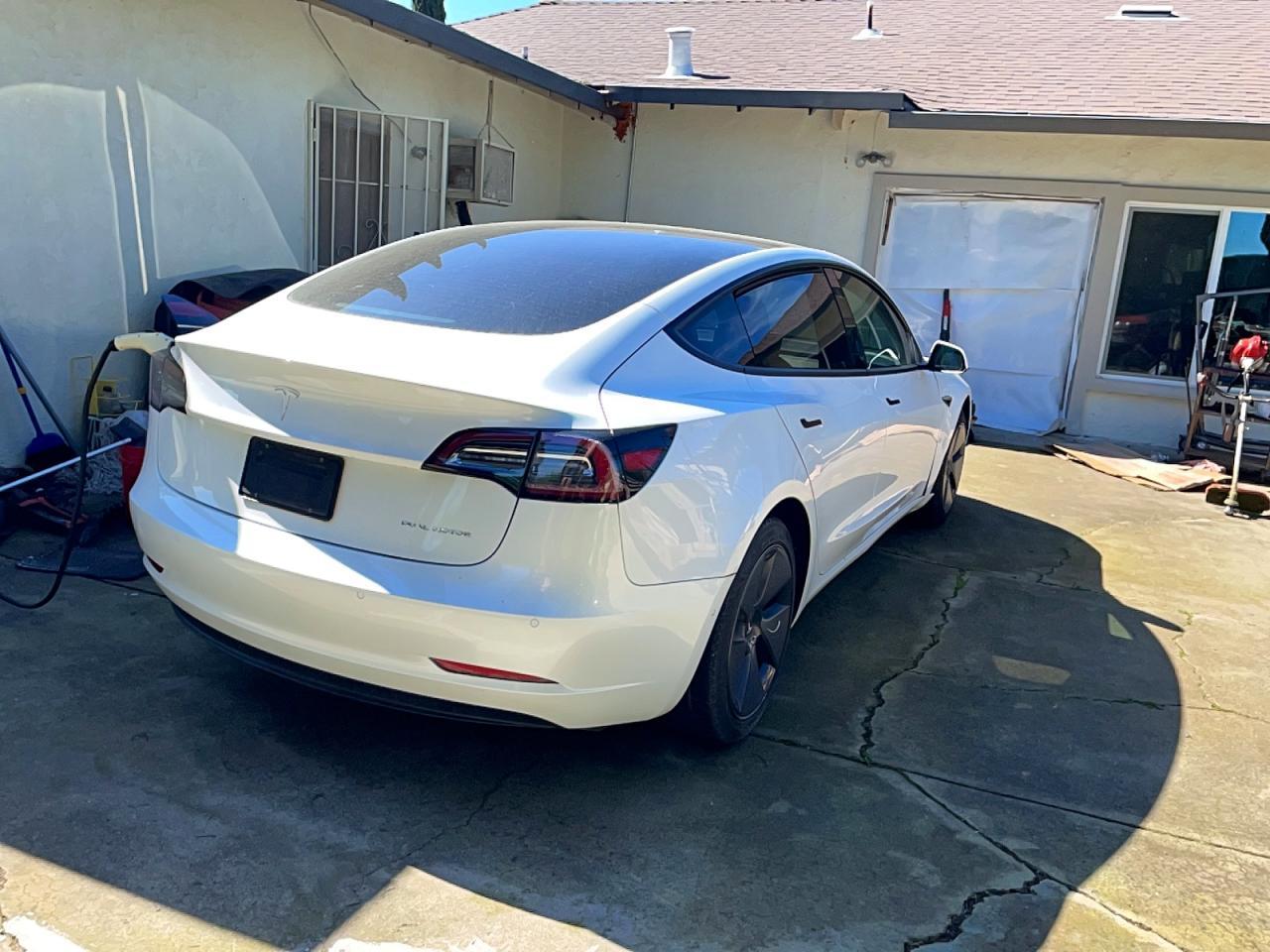 2022 Tesla Model 3 - Фото 4