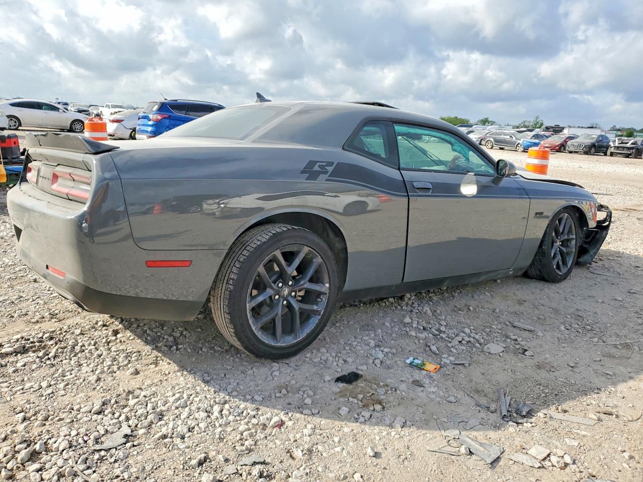 2023 Dodge Challenger R - Фото 3