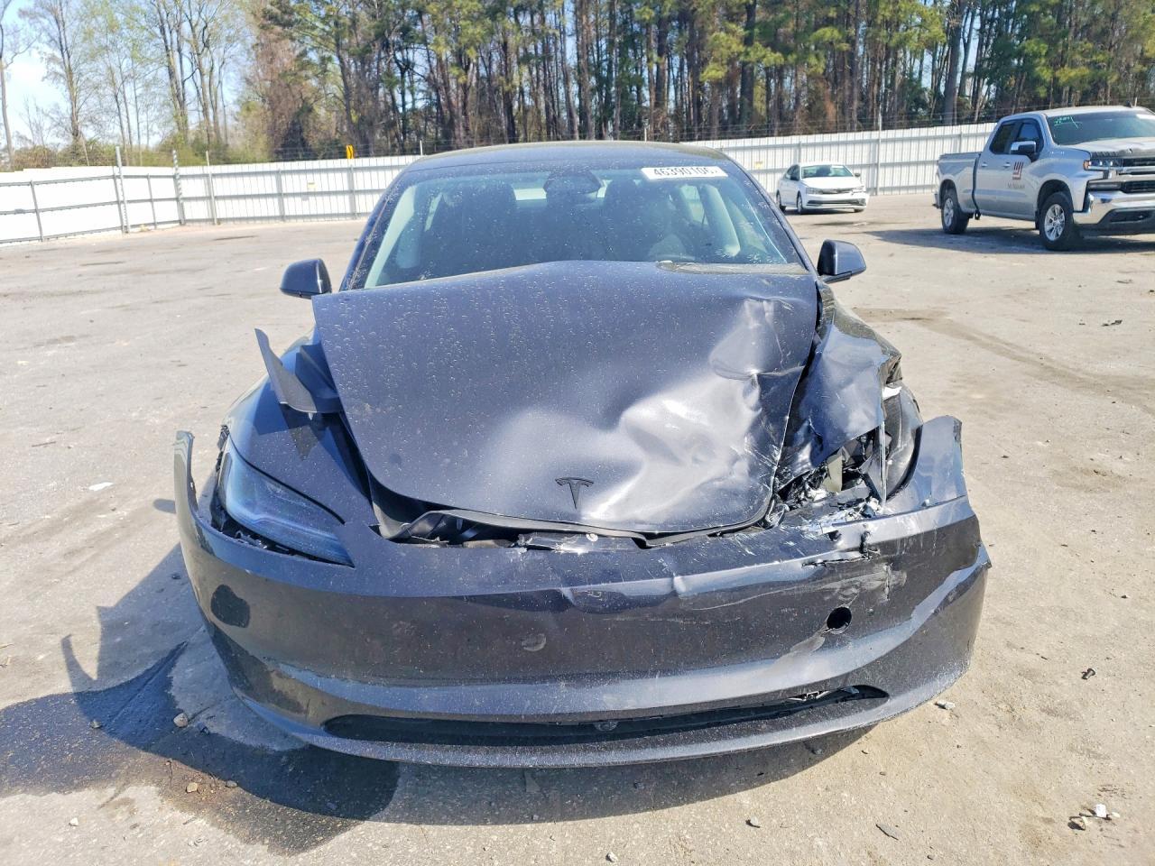 2026 Tesla Model 3 - Фото 5