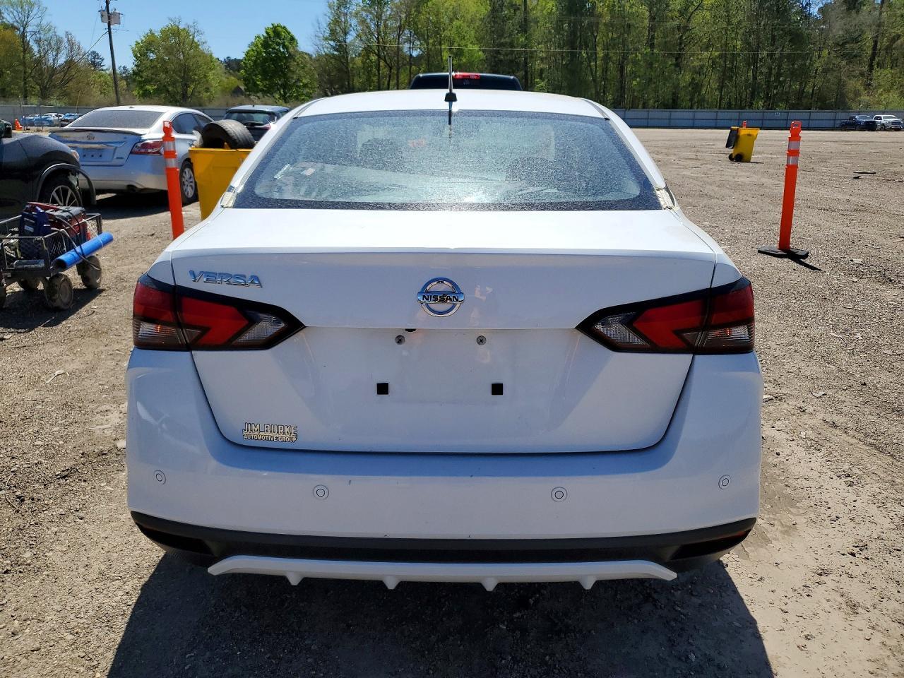2020 Nissan Versa S - Фото 6