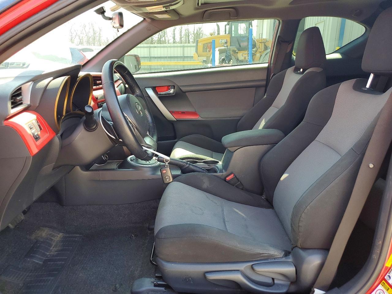 2016 Scion Tc Base - Фото 7