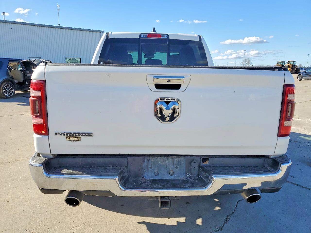 2020 Ram 1500 Laramie - Фото 6