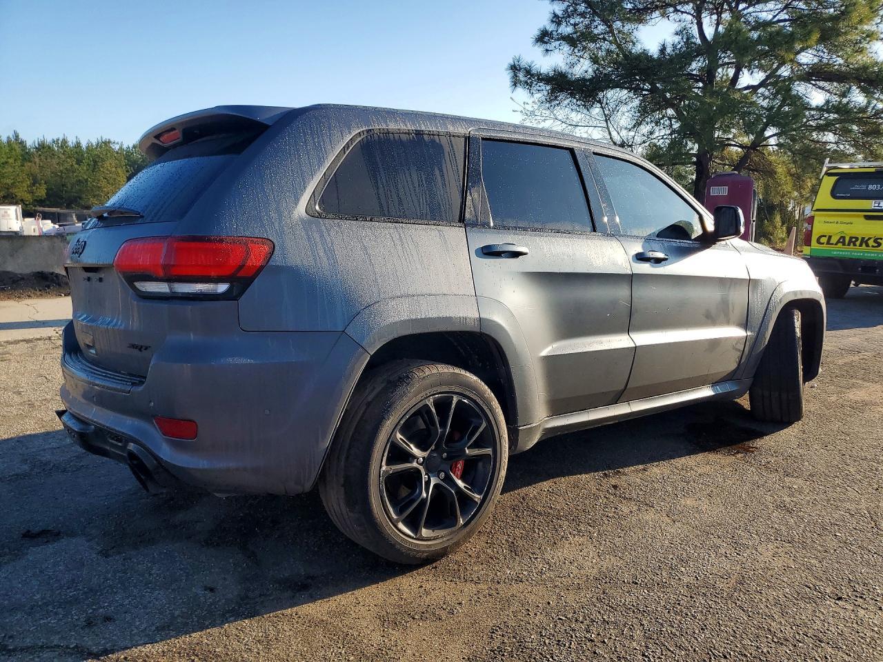 2021 Jeep Grand Cherokee Srt-8 - Image 3
