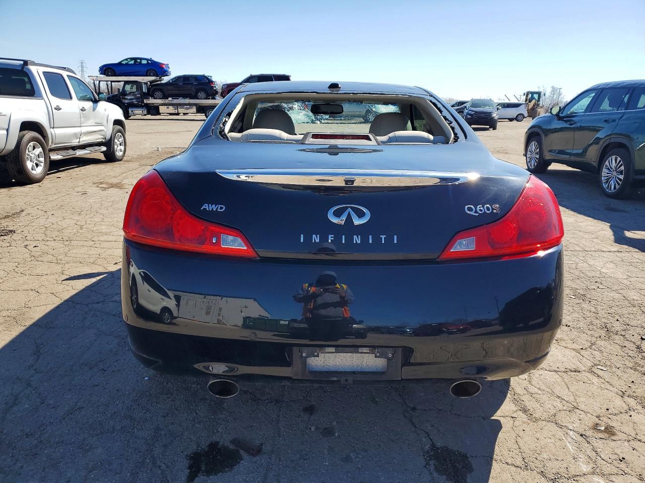 2015 Infiniti Q60 Coupe Base - Фото 6