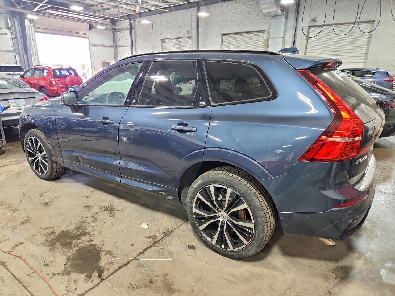 2025 Volvo Xc60 Plus - Фото 2
