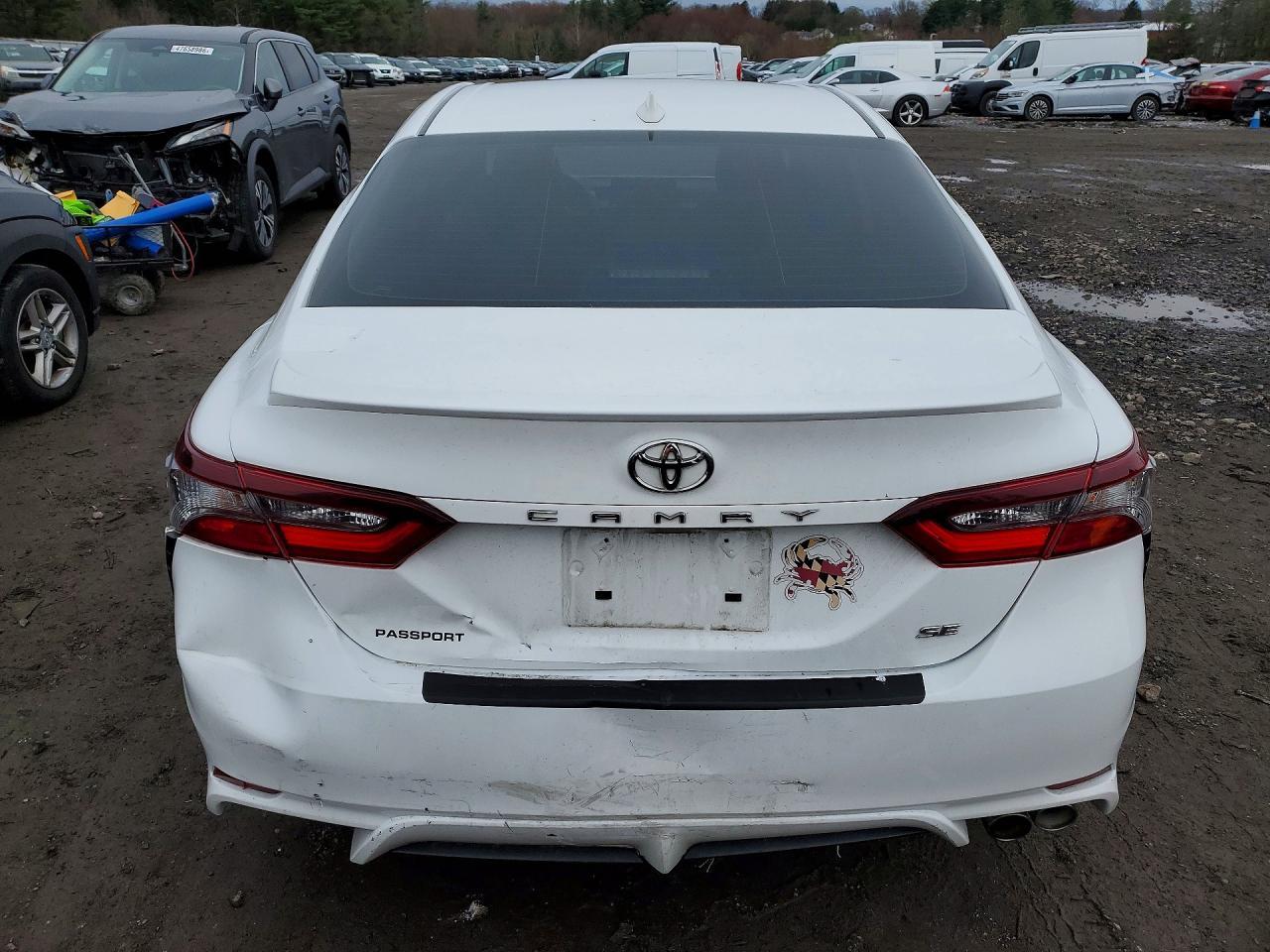 2021 Toyota Camry Se - Image 6