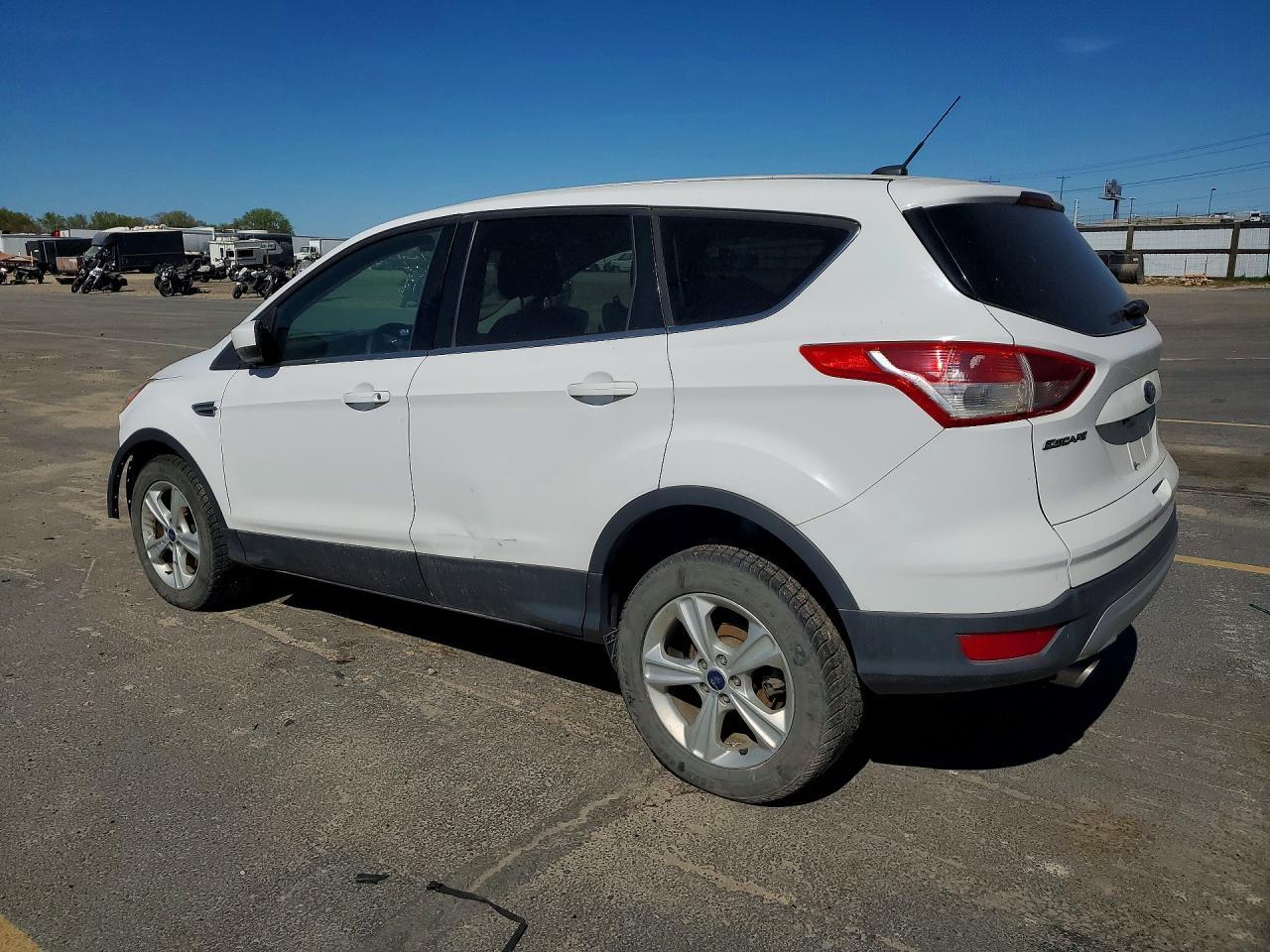 2014 Ford Escape Se - Image 2