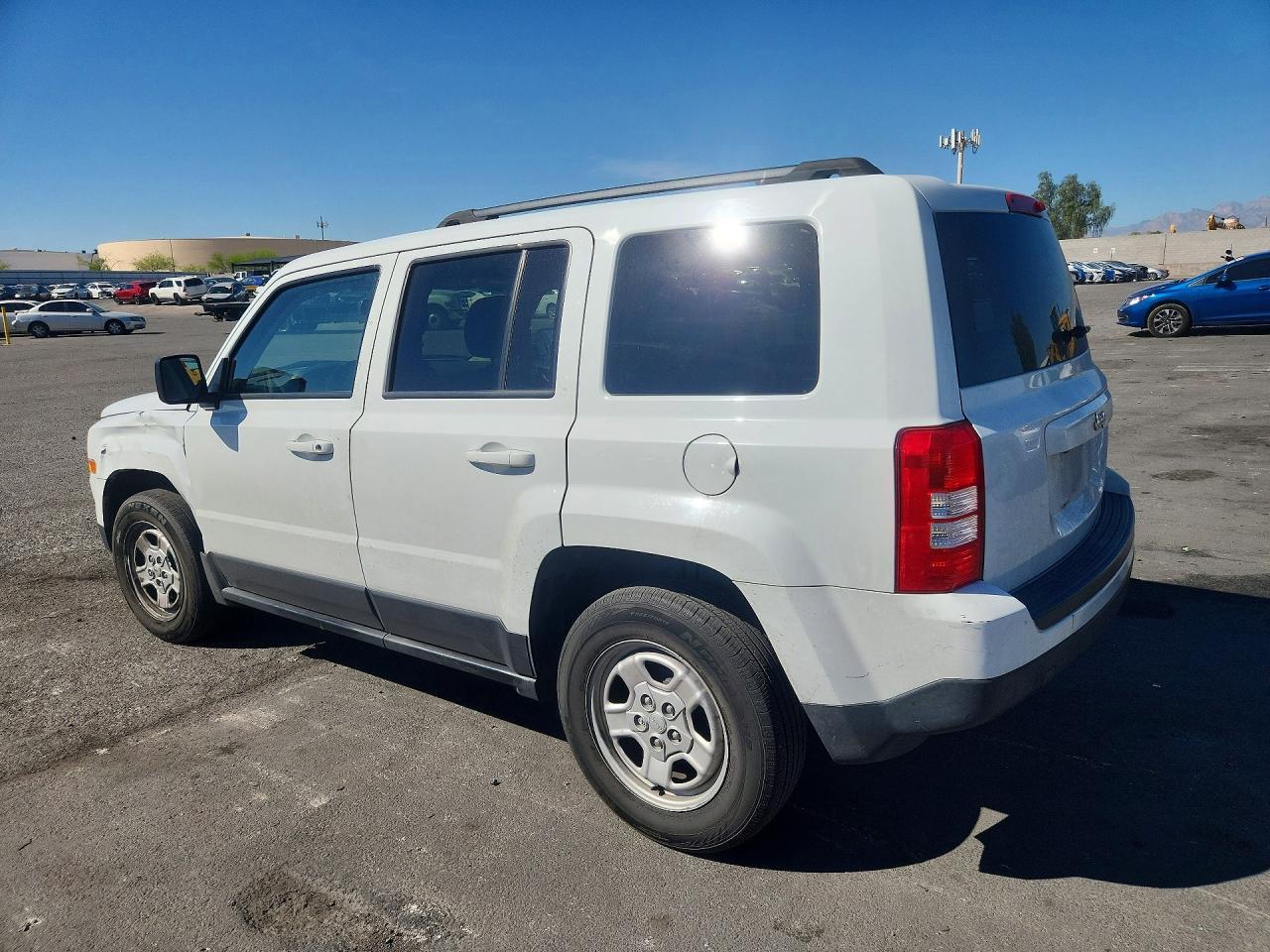 2017 Jeep Patriot Sport - Фото 2