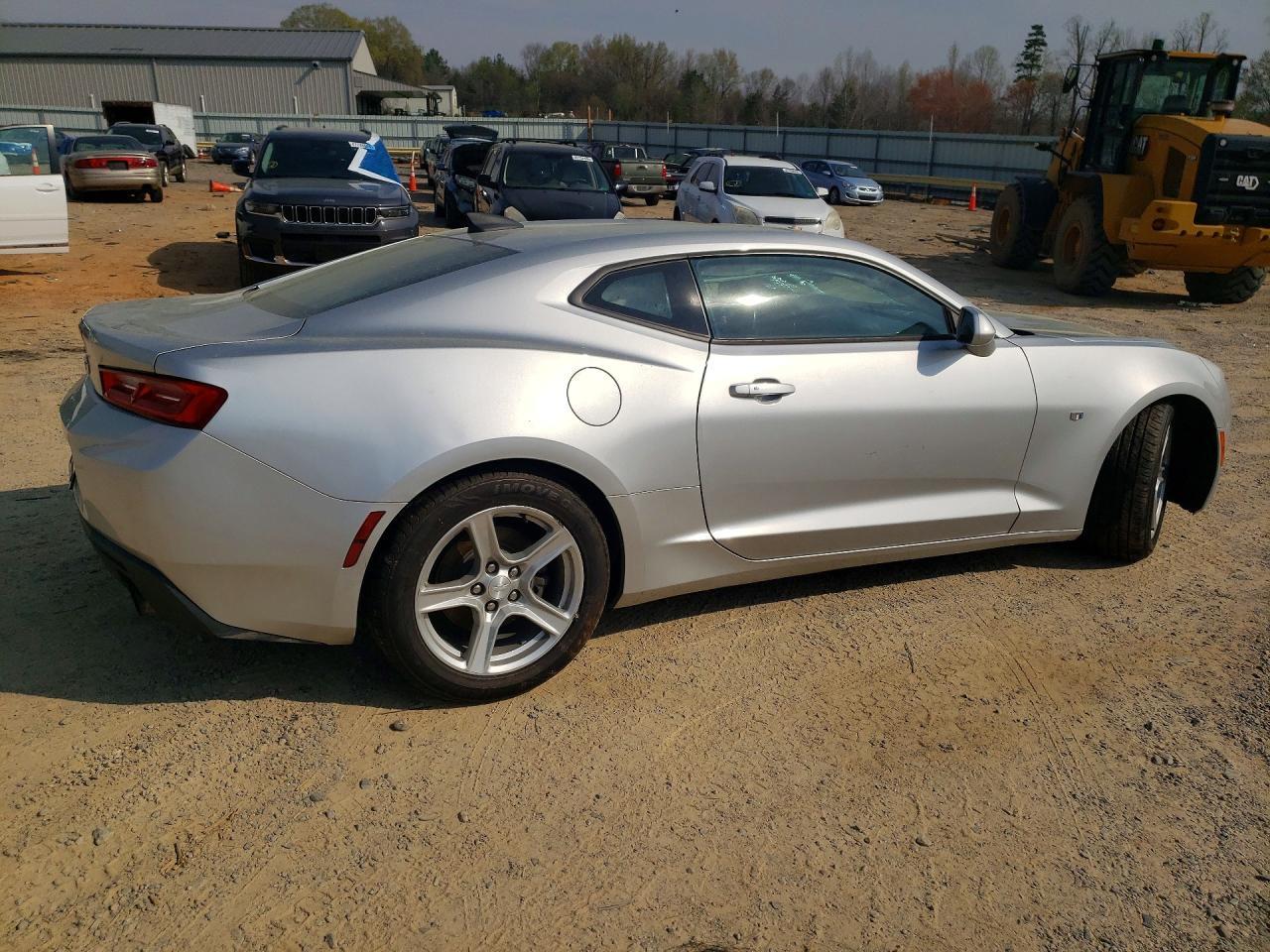 2018 Chevrolet Camaro Lt - Image 3