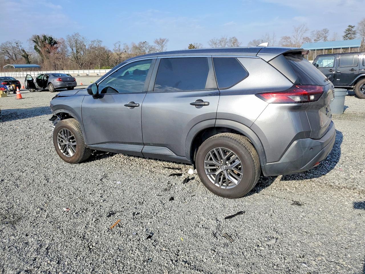 2021 Nissan Rogue S - Фото 2
