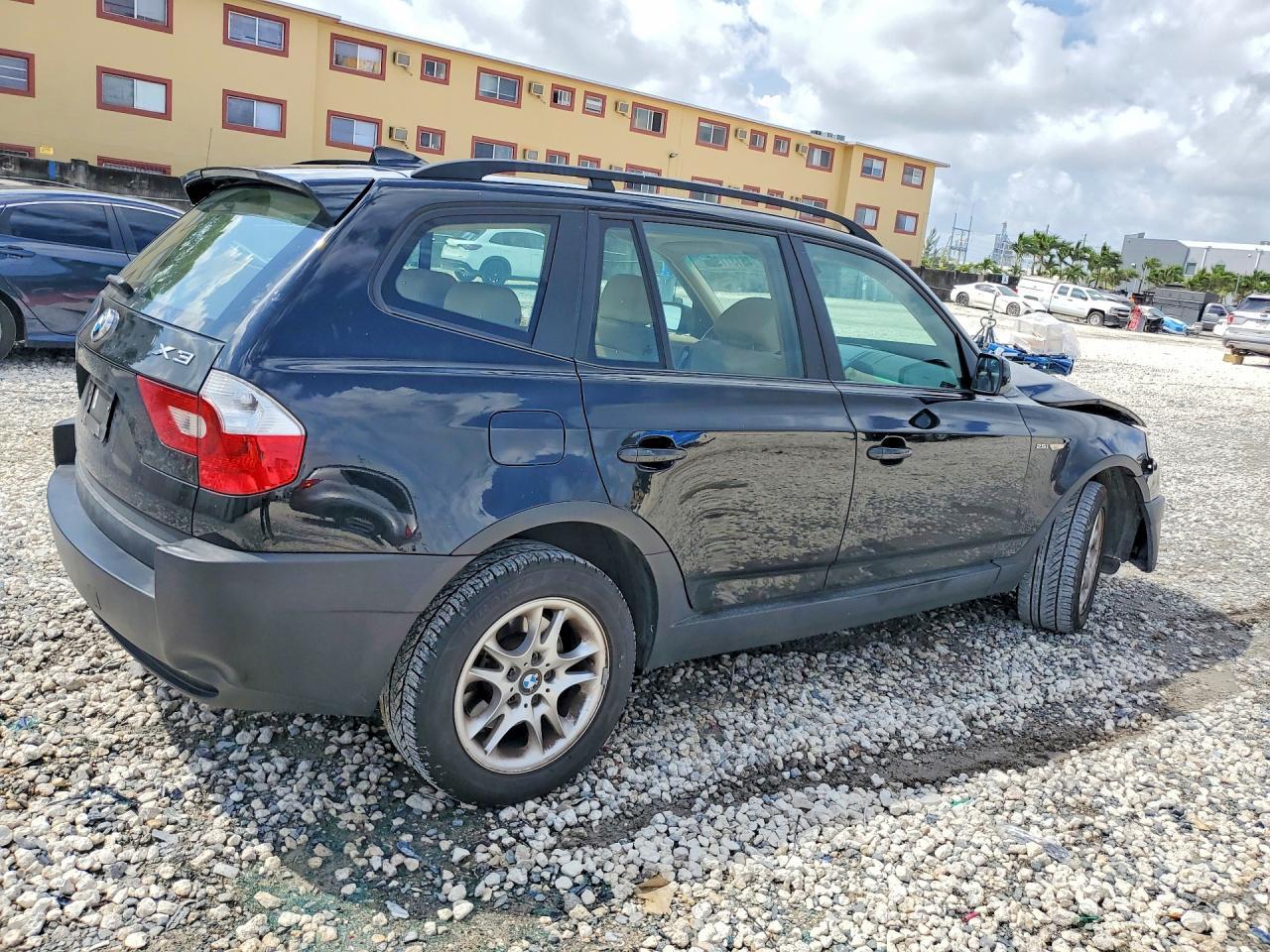 2005 BMW X3 2.5I - Image 3