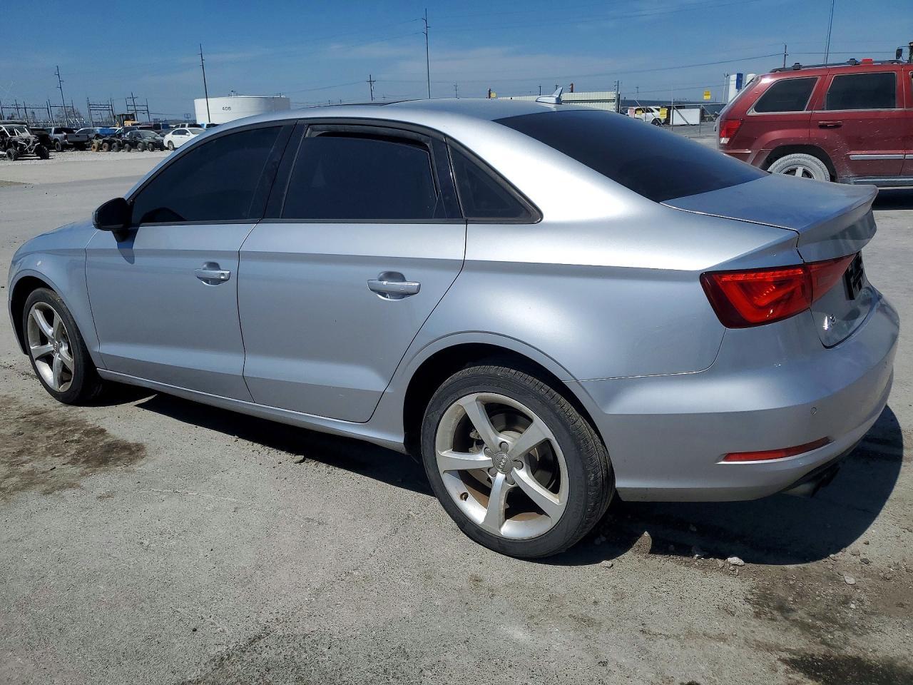 2016 Audi A3 Premium - Фото 2