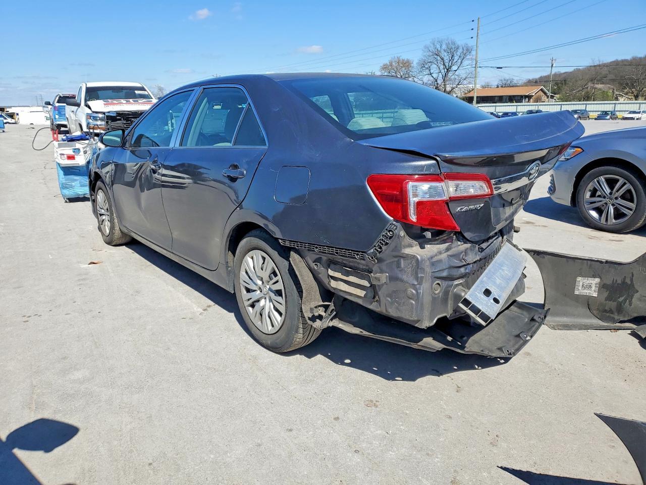 2014 Toyota Camry L - Image 2