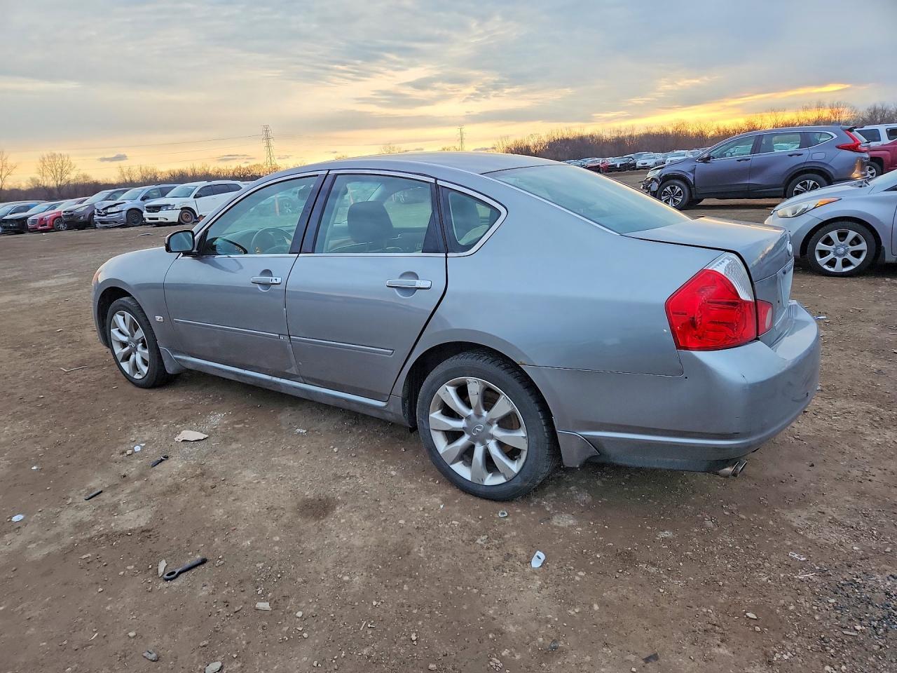 2007 Infiniti M35 X - Image 2