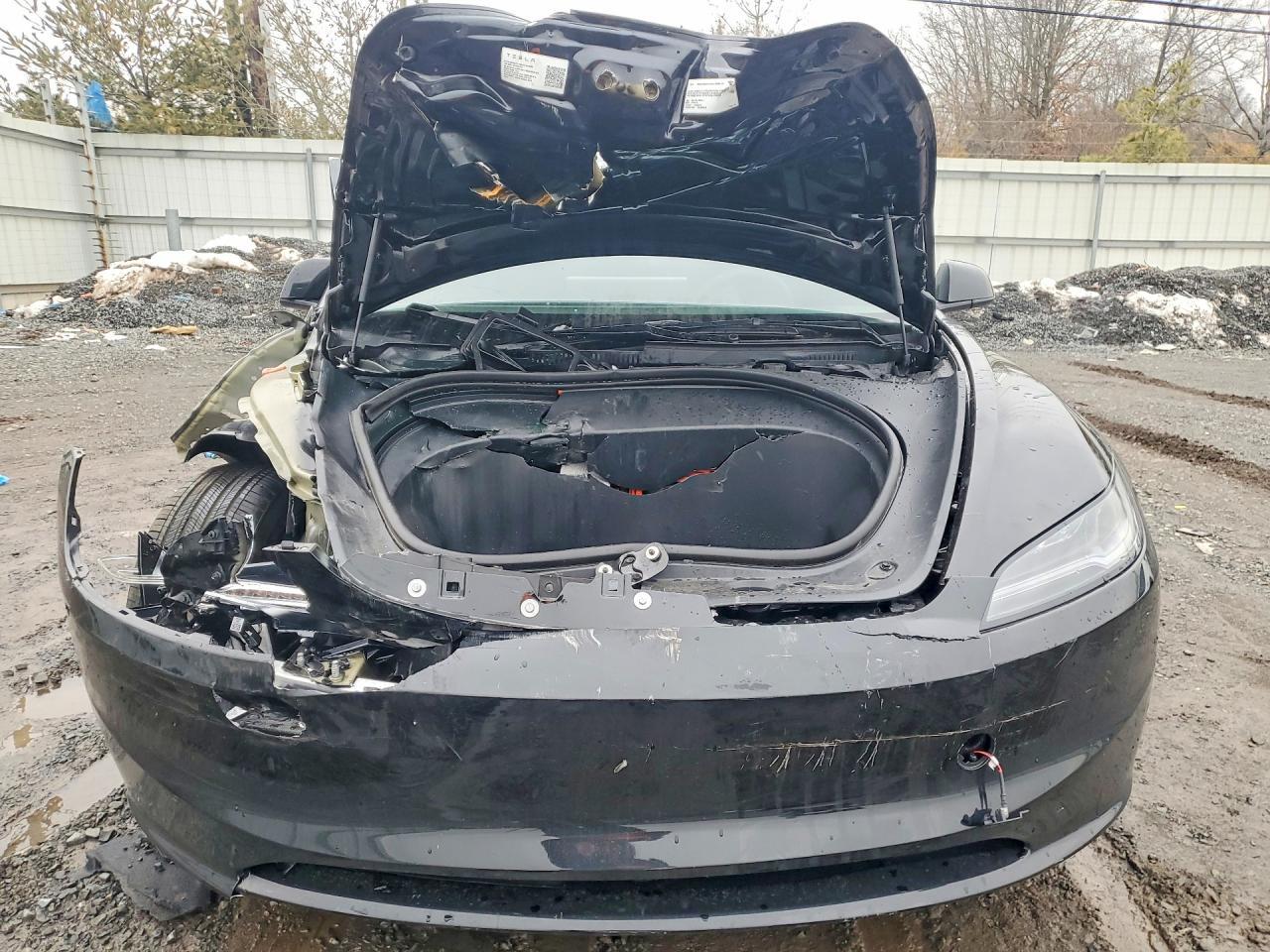 2026 Tesla Model 3 - Image 5
